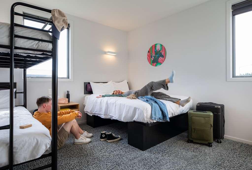 주시 스누즈 크라이스트처치 객실 사진 A room at the hotel